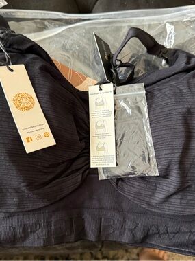 Kindred Bravely : Maternity Sublime Hands Free Pumping Bra (NEW!)